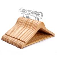 Perchas de madera